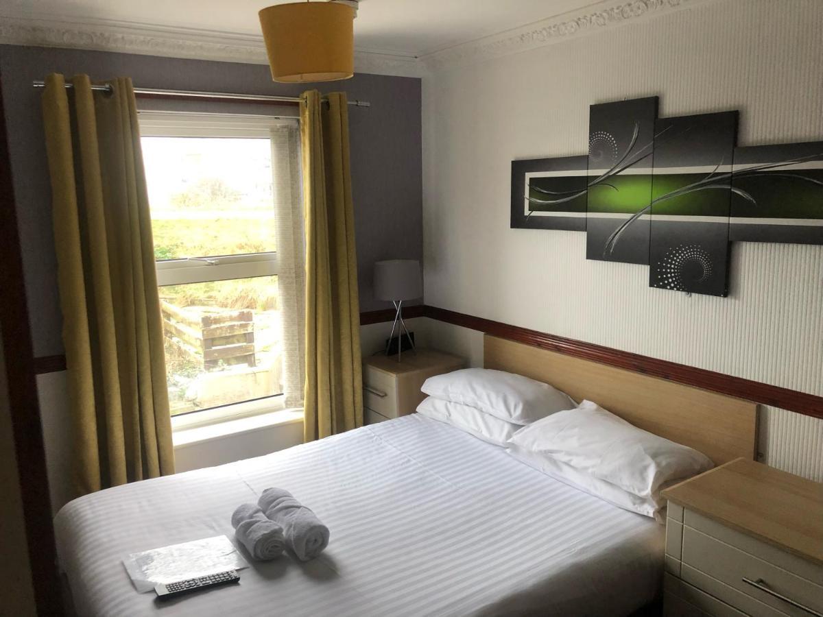 Boathouse Hotel هوليهيد المظهر الخارجي الصورة