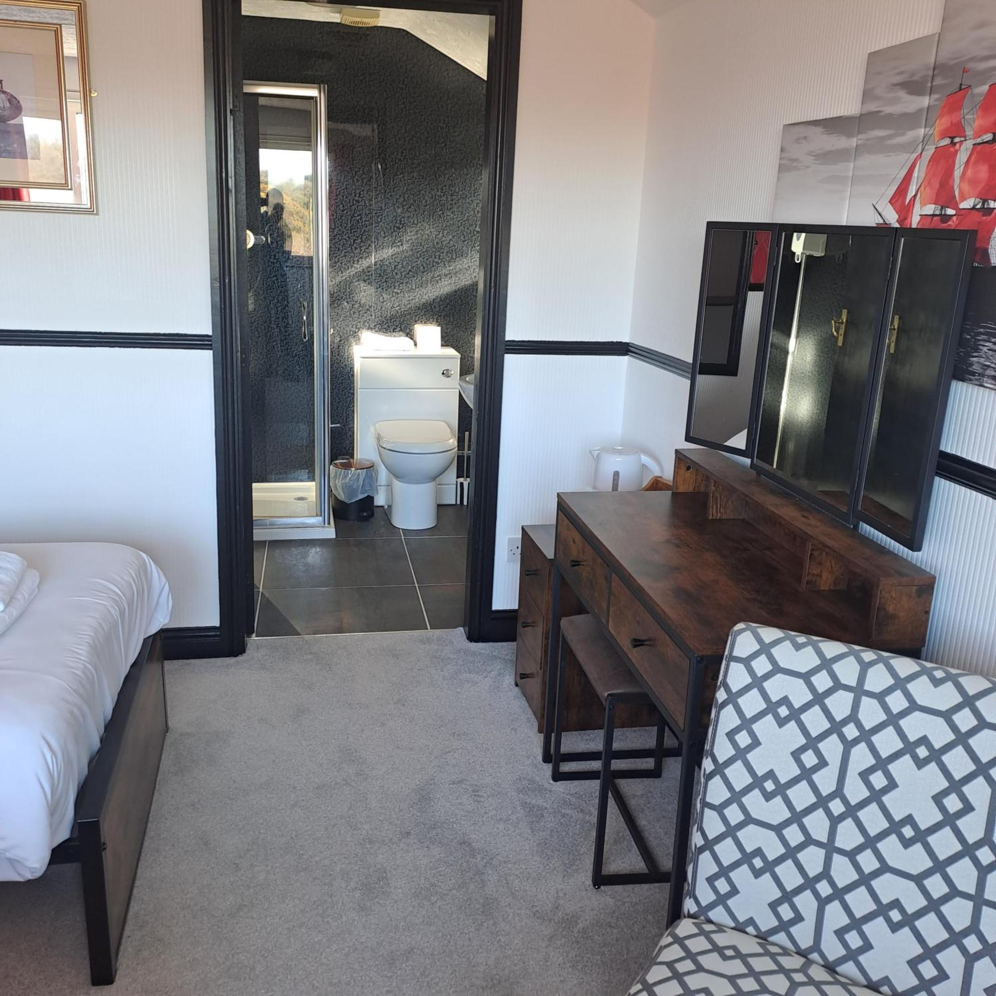 Boathouse Hotel هوليهيد المظهر الخارجي الصورة